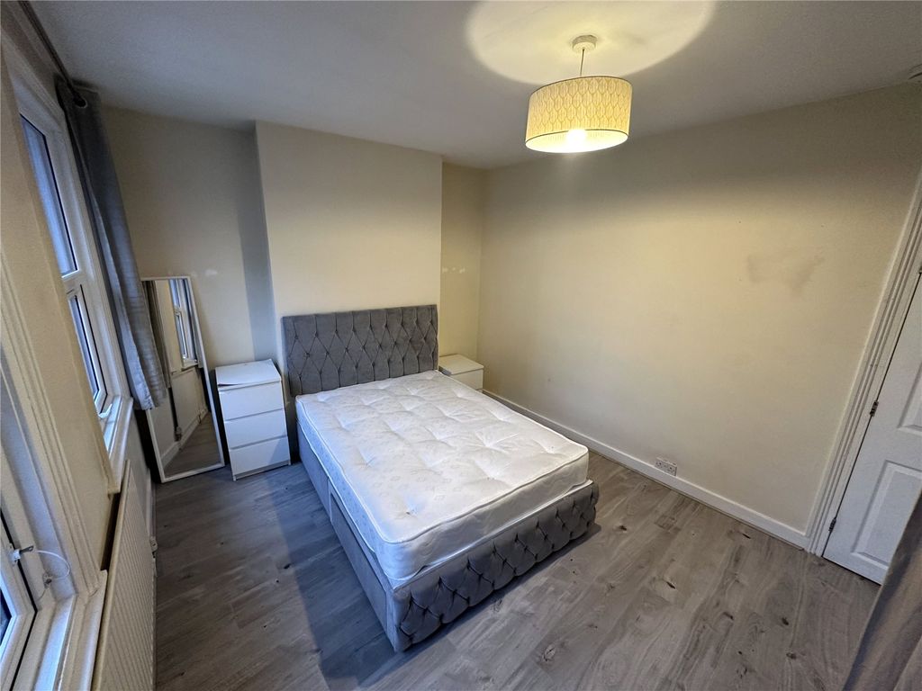 Property photo 3 of 16 Picture No. 03