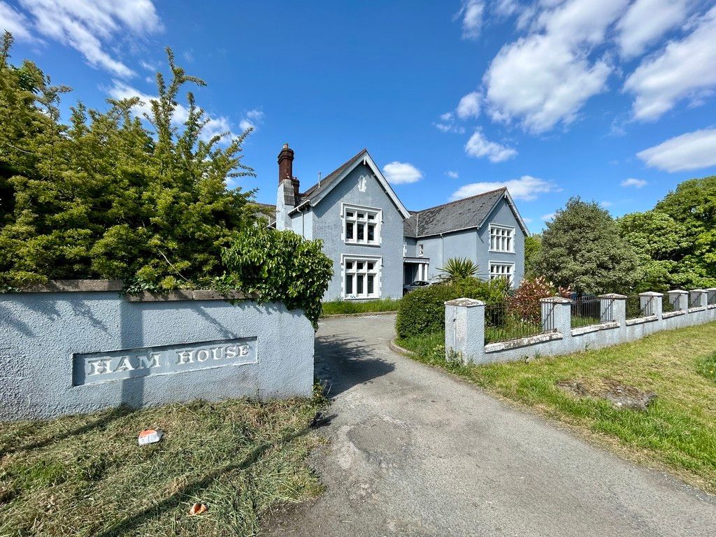 Property photo 1 of 16