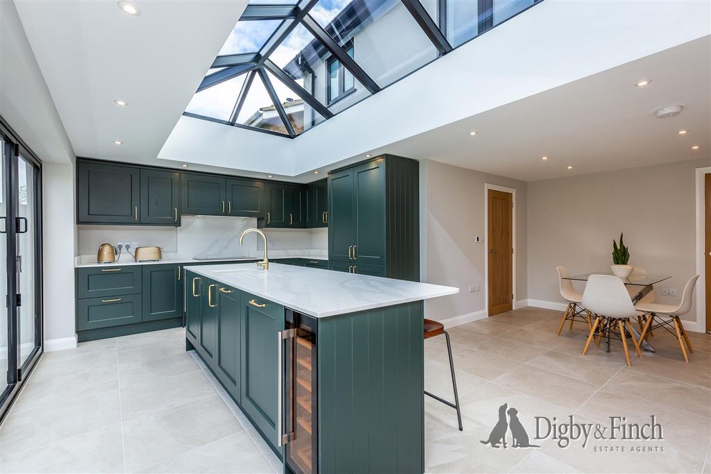 Property photo 3 of 29 19 Stirling Road, Stamford, Pe9 2Xf-16Watermarked.