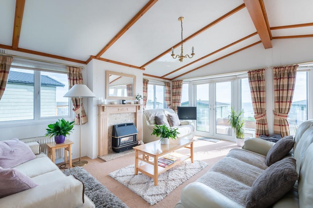 Property photo 3 of 20 Cup1414Seg Living Room.Jpg