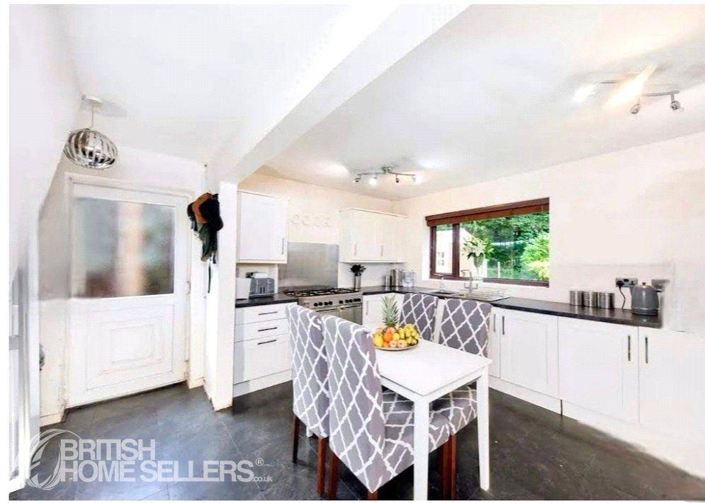 Property photo 3 of 22 Picture No. 13