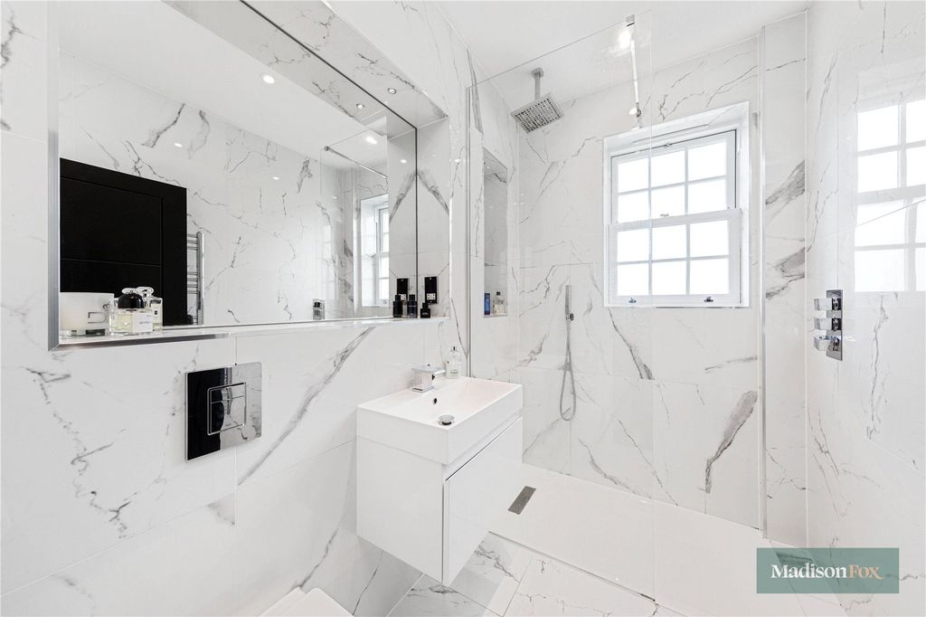 Additional image 11 of 1 bed flat for saleManor Road, Chigwell, Essex IG7