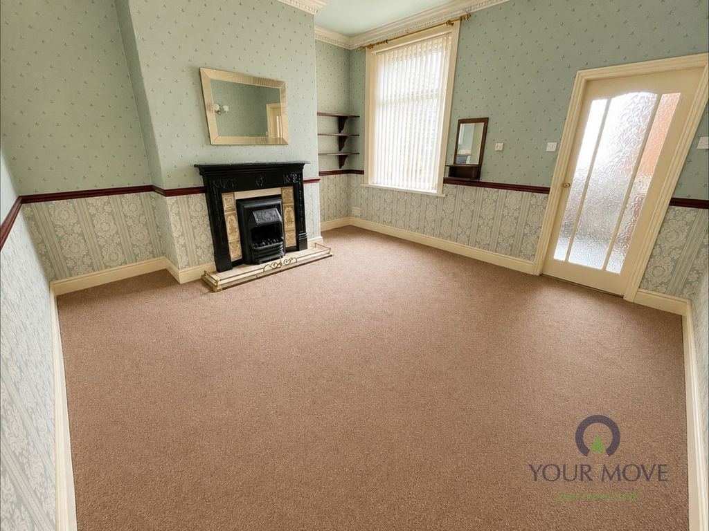 Property photo 3 of 10 Pbox-Img.Png