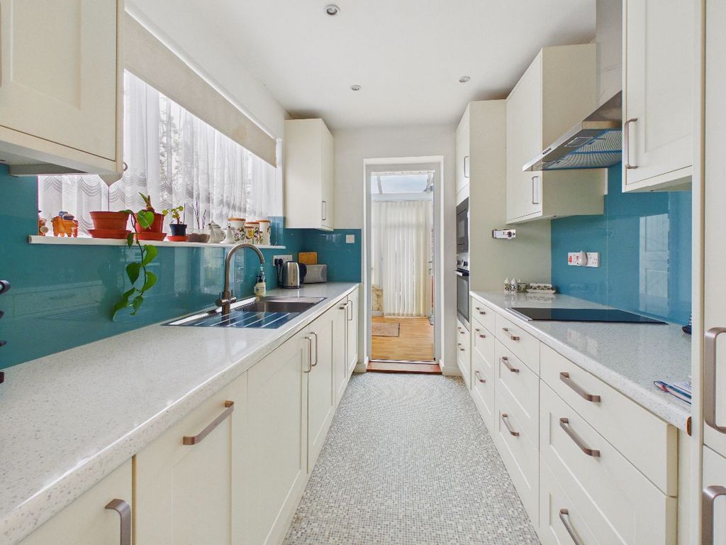 Property photo 2 of 29