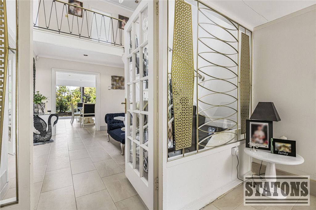 Property photo 3 of 24 Picture No. 43