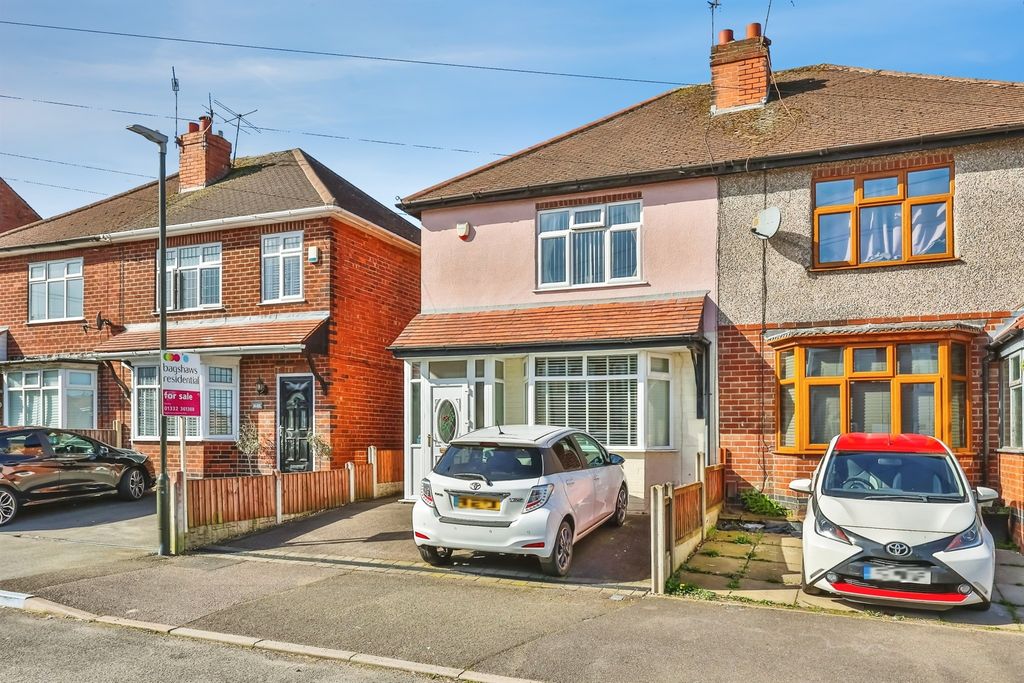 Property photo 2 of 23