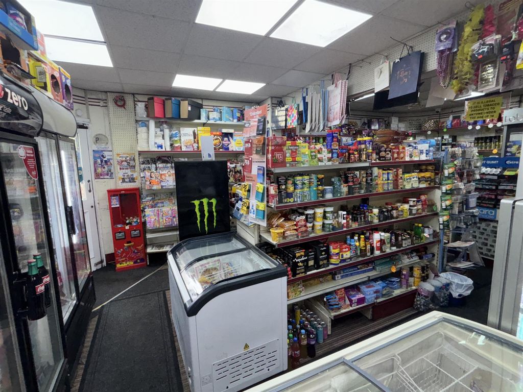 Property photo 3 of 7 Photo 2