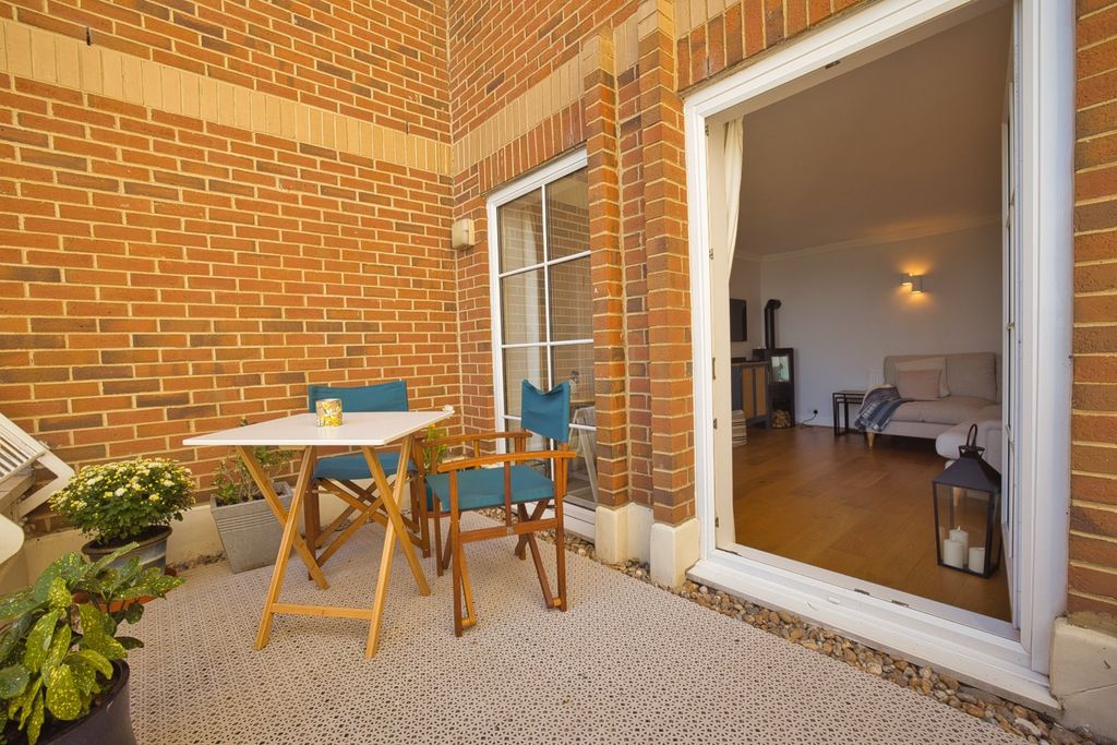 Property photo 2 of 14 Picture 2