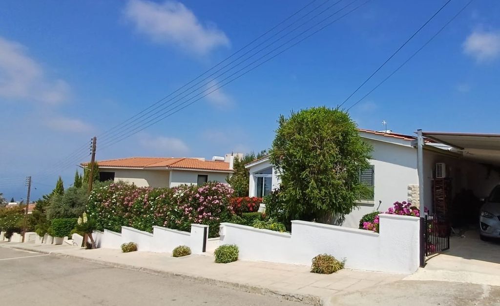 Property photo 1 of 23