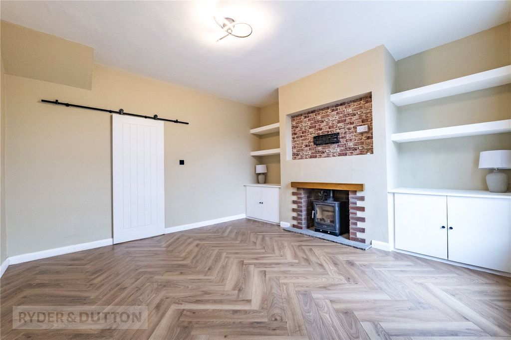 Property photo 3 of 19 Living Room