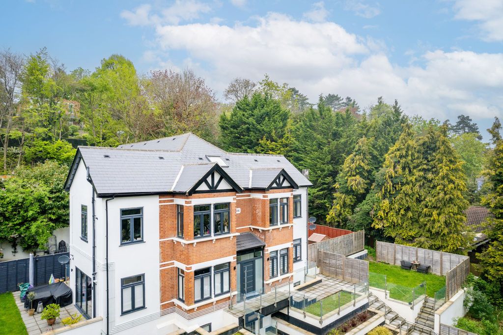 Property photo 1 of 7