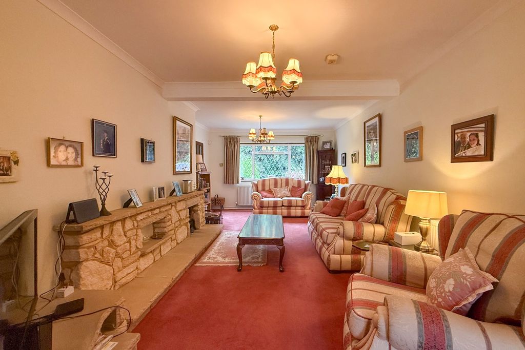 Property photo 3 of 16 4460836