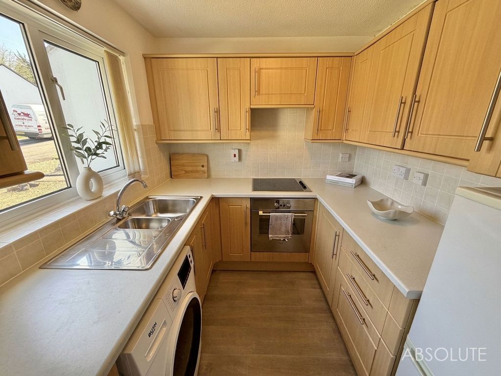 Property photo 2 of 8