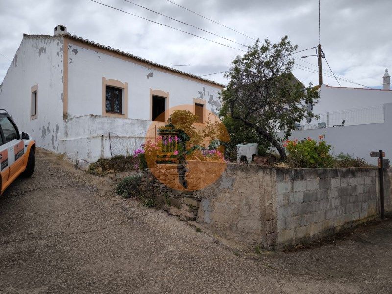 Property photo 1 of 60