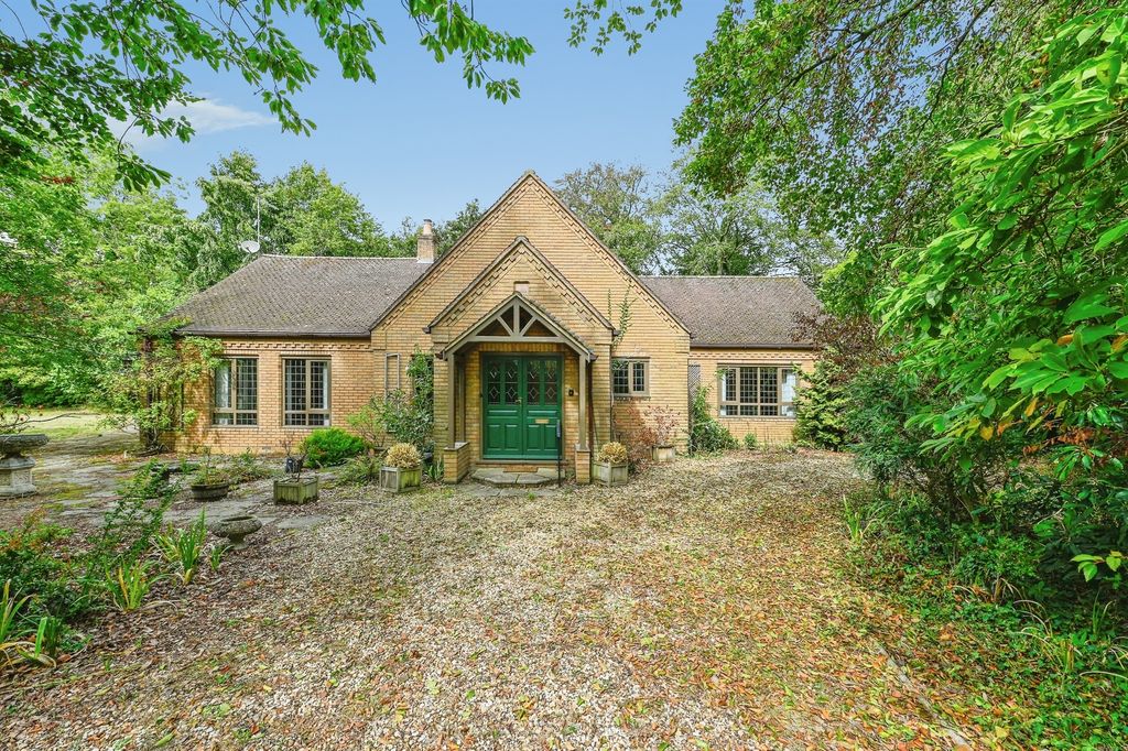 Property photo 1 of 24
