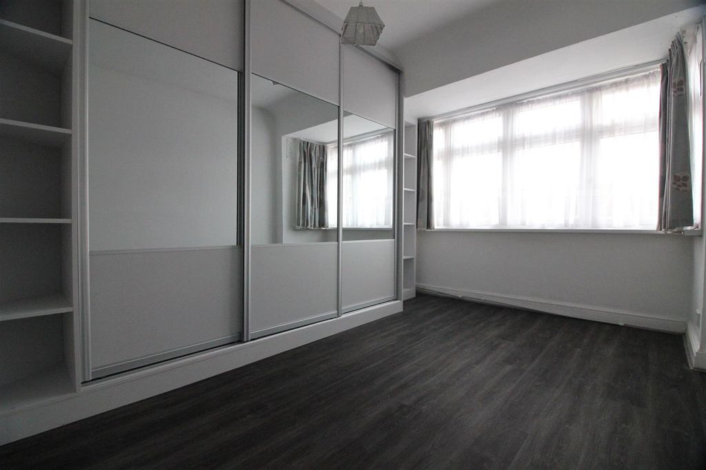 Property photo 1 of 11 A47C8C72-A62C-4F97-90Cb-87Fcbe1381CC.Jpeg