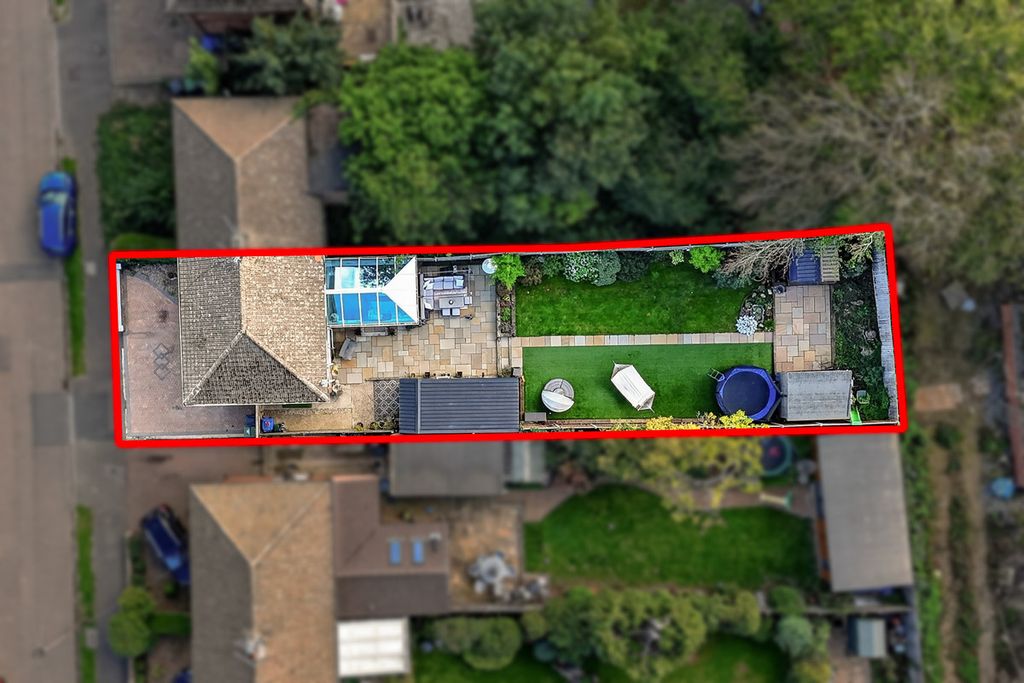 Property photo 2 of 35