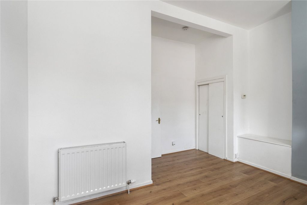 Property photo 2 of 7 Picture No. 08