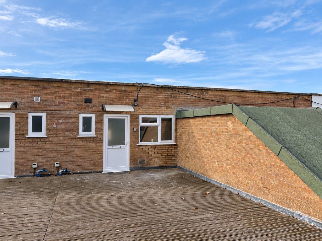 Property photo 1 of 17 Front