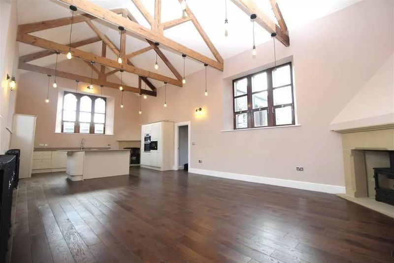 Property photo 3 of 16 Photo 1