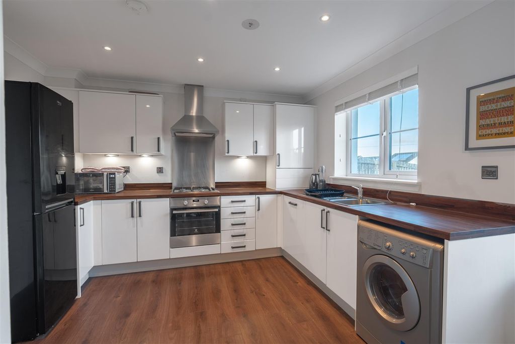 Property photo 3 of 17 Kitchen-1.Jpg