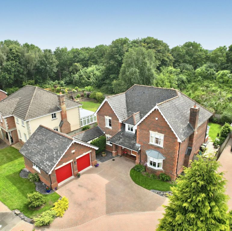 Property photo 1 of 40 An Outstanding Family Home In A Prime Location