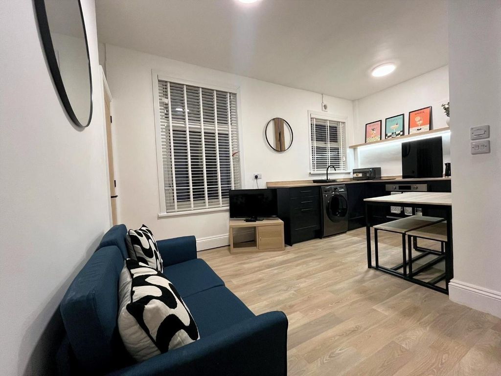 Property photo 2 of 5 Vg-Dvhckg0Erdcwoxdw6Ma.Jpg