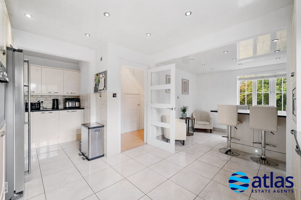 Property photo 2 of 44 Kitchen