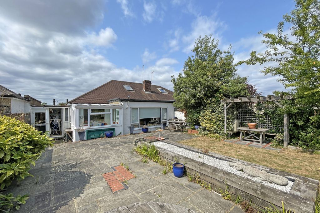 Property photo 3 of 21