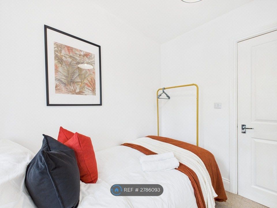 Additional image 19 of 4 bed semi-detached house to rentSaxon Way, Wychbold, Droitwich WR9