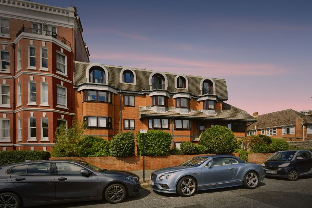 Property photo 3 of 20