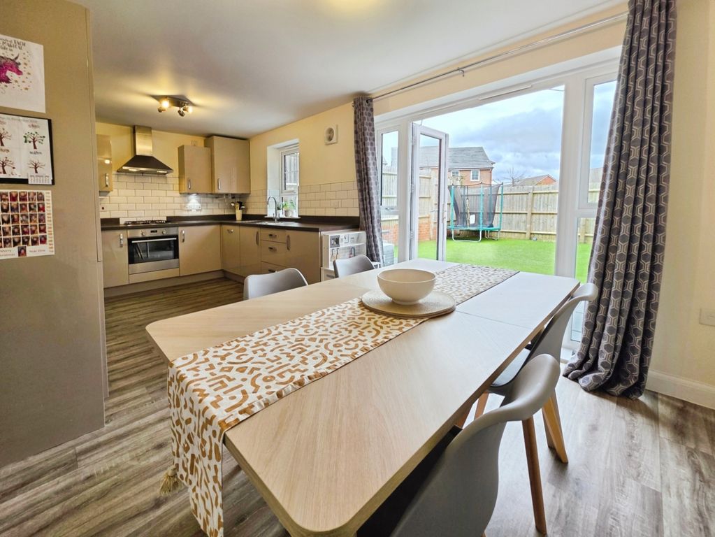 Property photo 3 of 13 Pbox-Img.Jpg