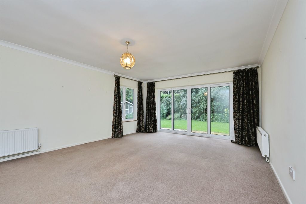 Property photo 3 of 23