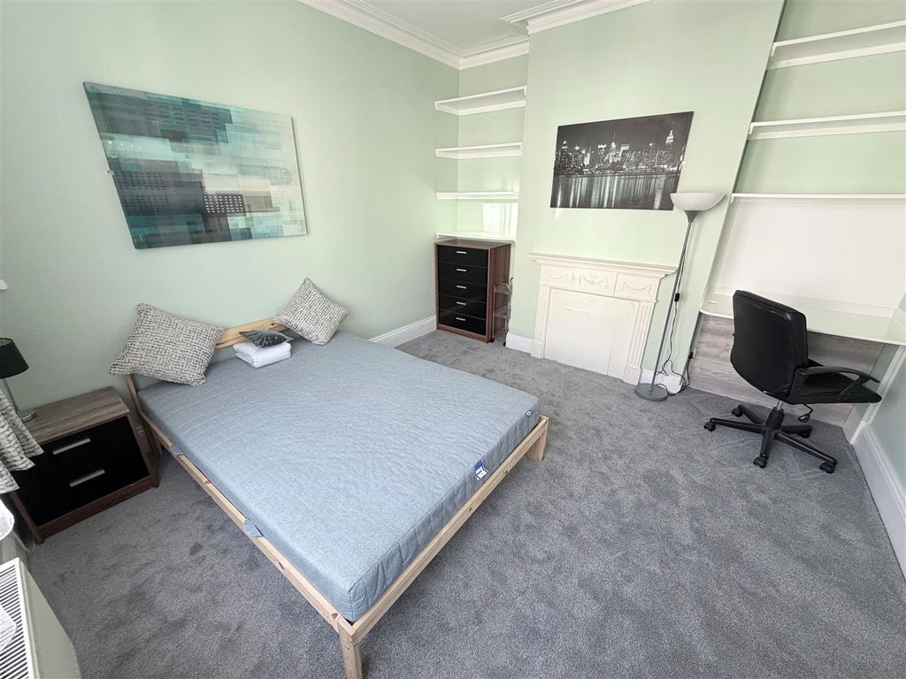 Property photo 3 of 8 2.Jpg