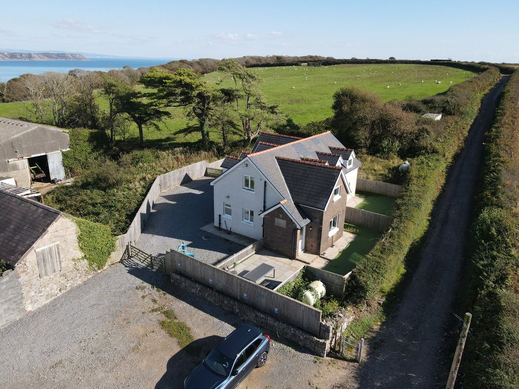 Property photo 2 of 16