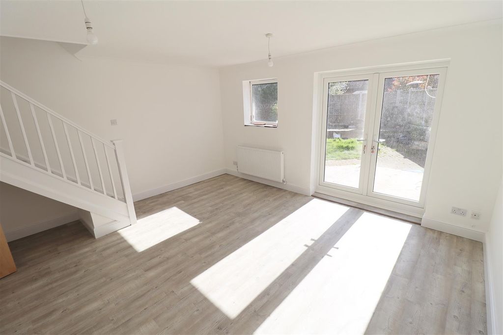 Property photo 3 of 12 Img_6786.Jpg