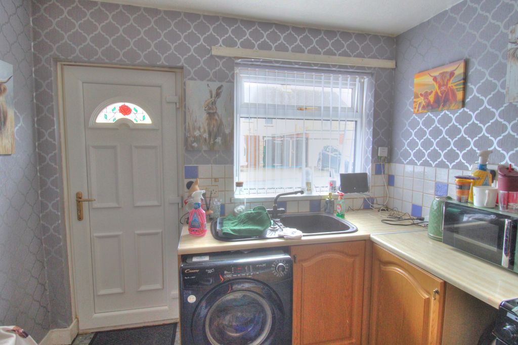 Property photo 3 of 14 Img_8978_79_80