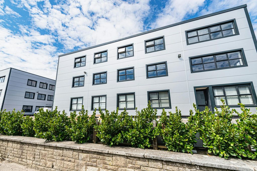 Property photo 1 of 9 Image 1