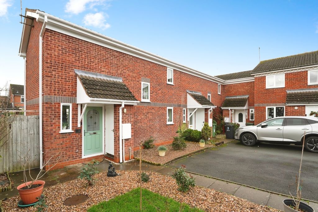 Property photo 1 of 18 Front