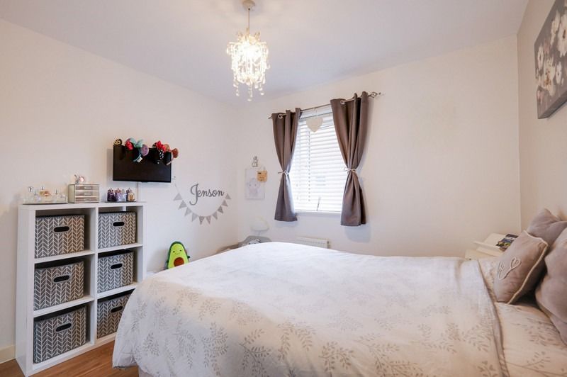 Property photo 2 of 11 4686331