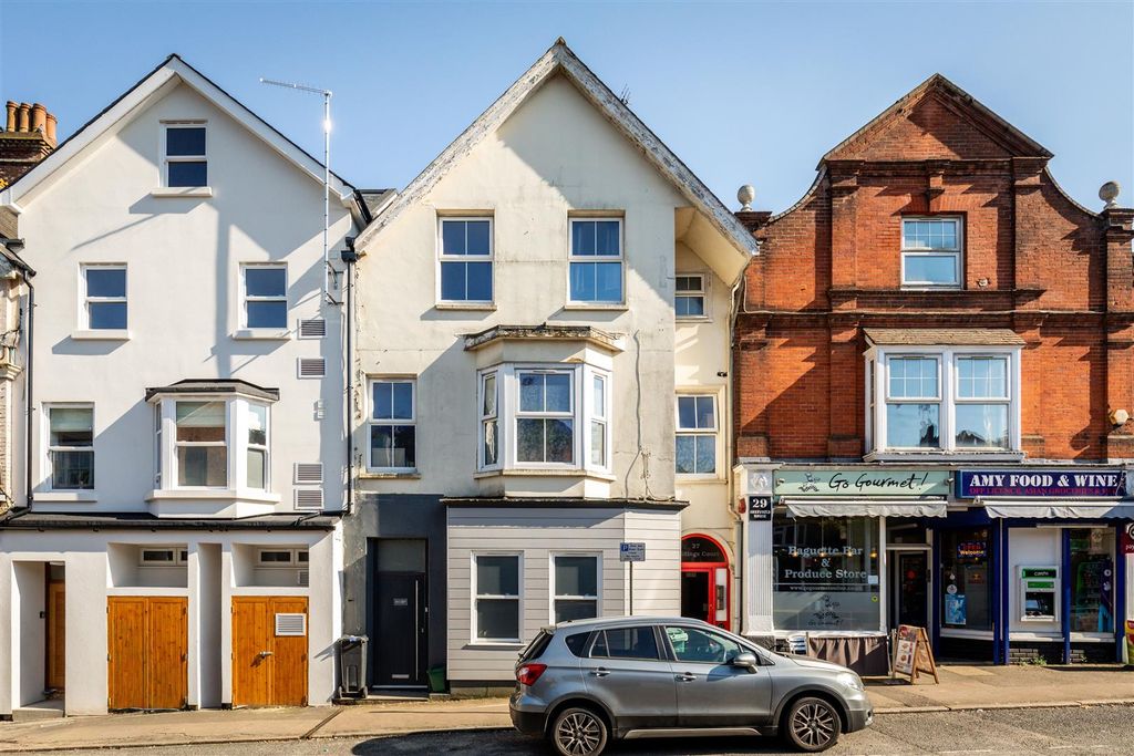 Property photo 2 of 9