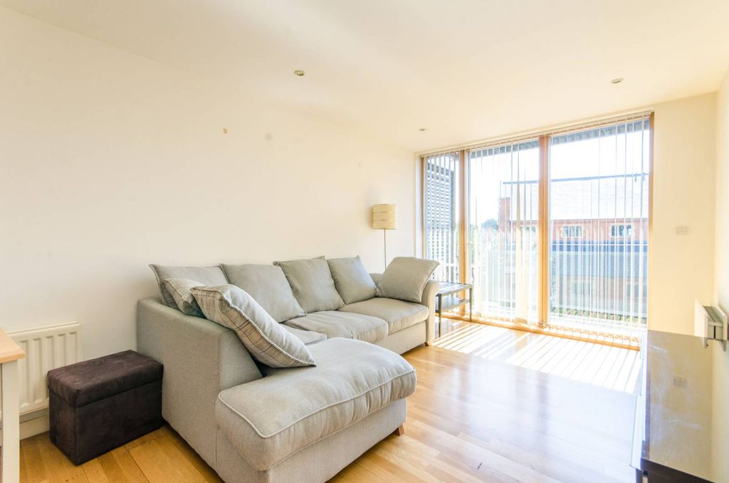 Property photo 1 of 7