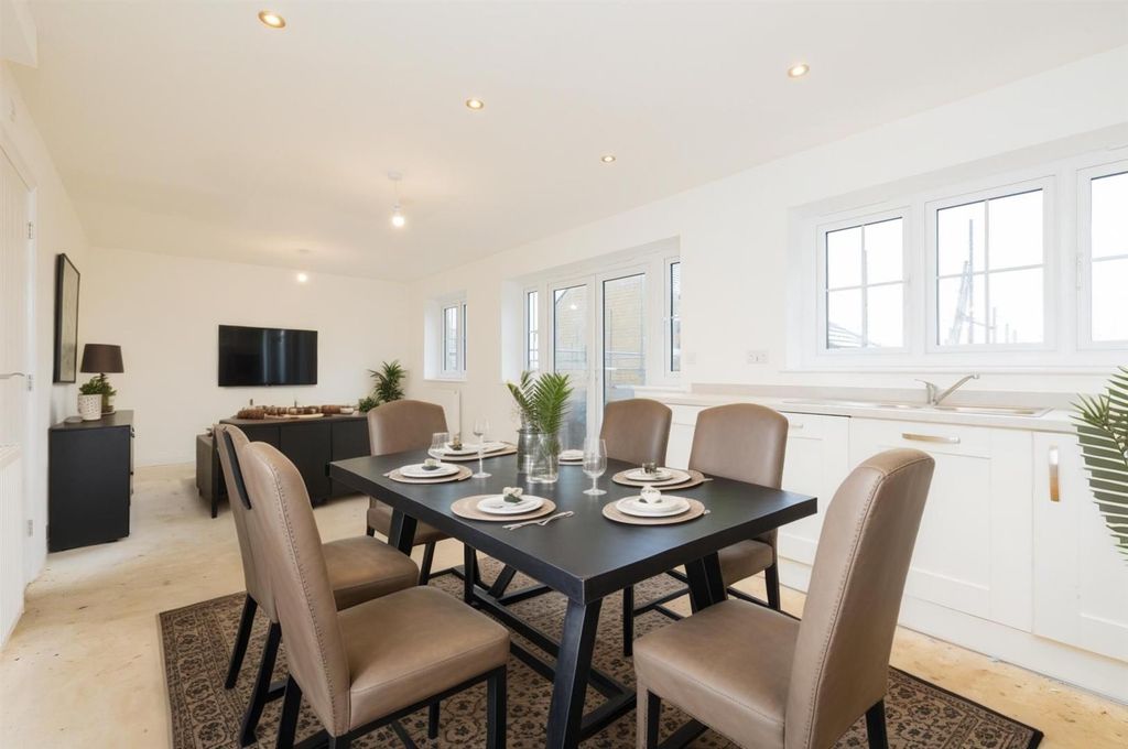 Property photo 3 of 16 16Ac3939-940d-4757-Af61-0F72889E9F31.Jpeg