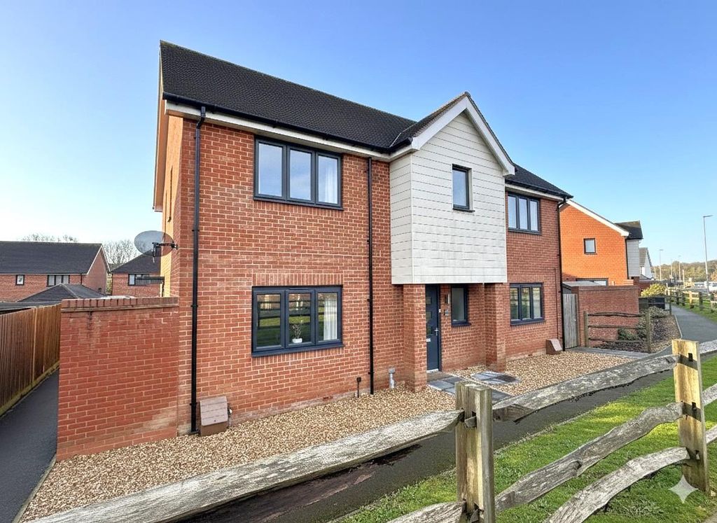 Property photo 1 of 10 Gemini_Generated_Image_Acmf0Oacmf0Oacmf.Jpg