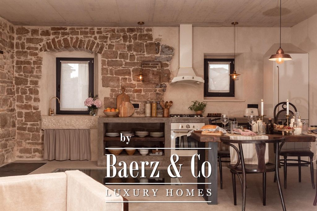 Property photo 1 of 25