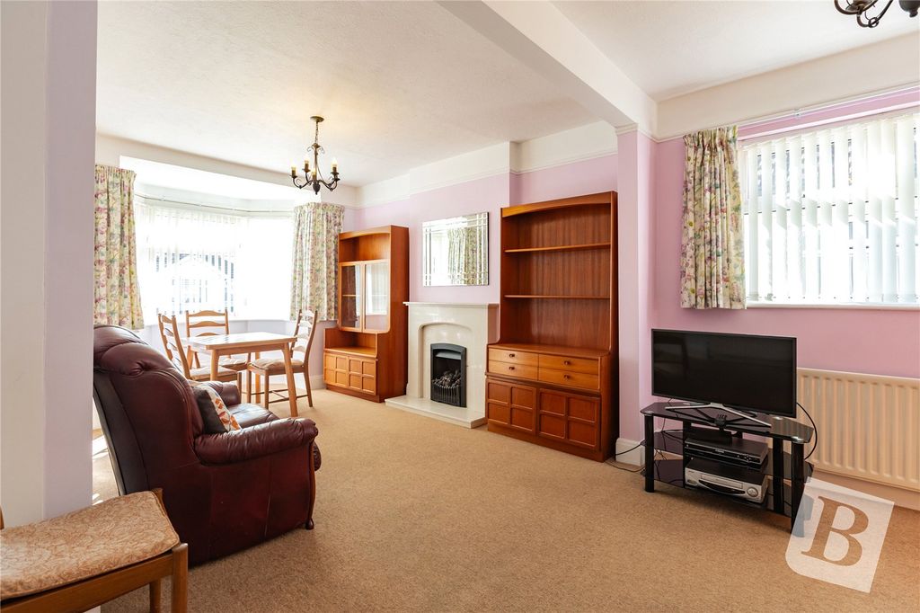 Property photo 3 of 13 Lounge/Diner