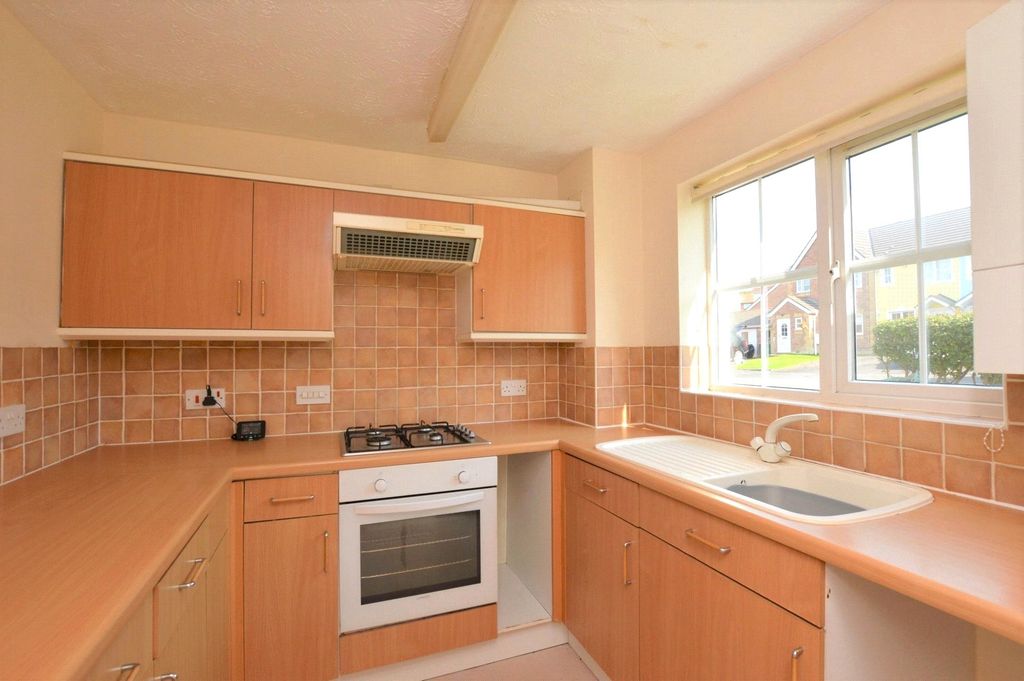 Property photo 3 of 8 3 - Kitchen