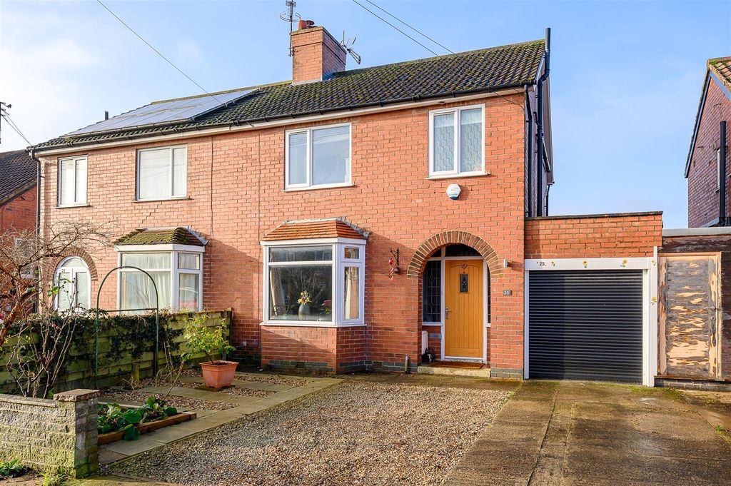 Property photo 1 of 24 External