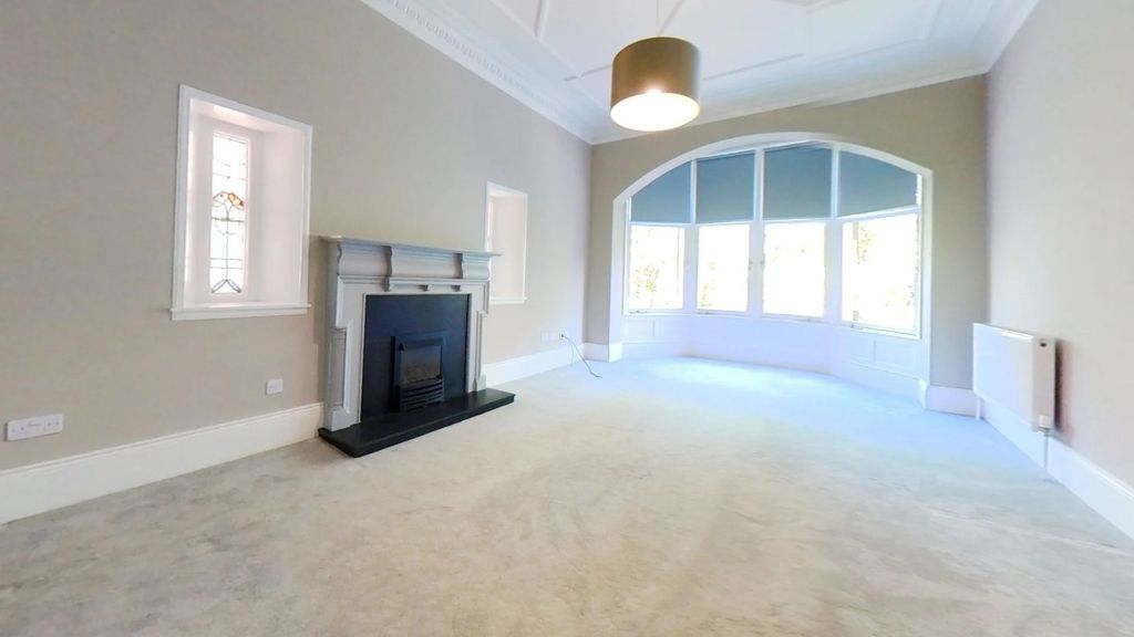 Property photo 2 of 18 Picture No. 41