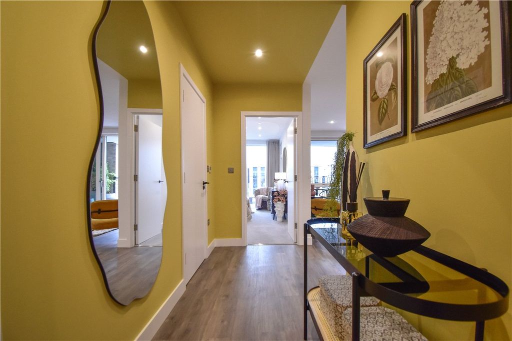 Property photo 3 of 9 Picture No. 01